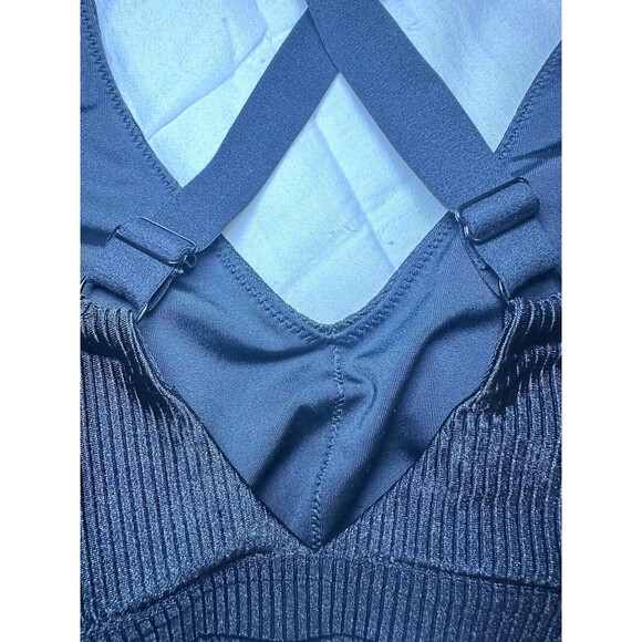 AERIE Offline Shiny Ribbed Stretch Medium Support Sports Bra SIZE MEDIUM‎ - Picture 6 of 7